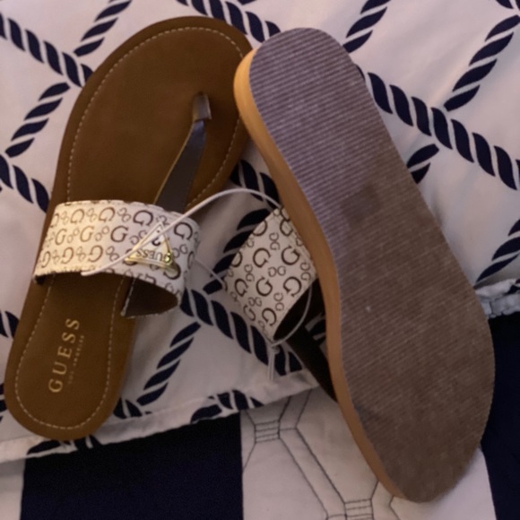 White and  brown comfortable sandals - Picture 3 of 3